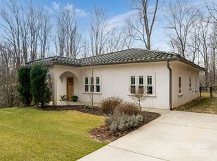 54 Maple Springs Rd, Asheville, NC 28805