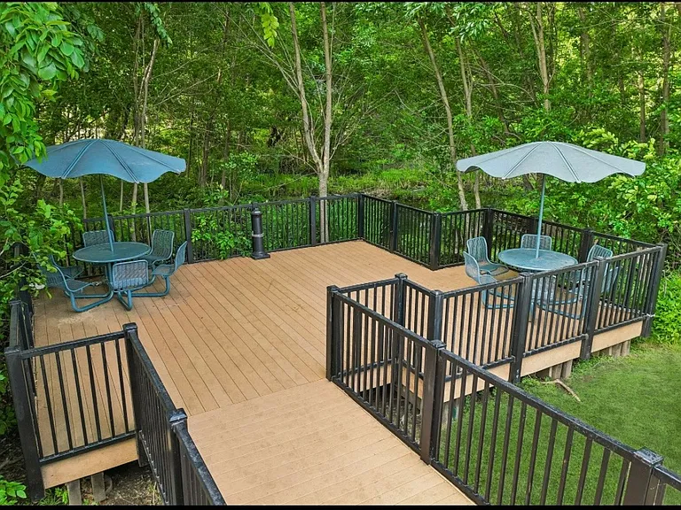 913 Filmore Dr — Photo 43