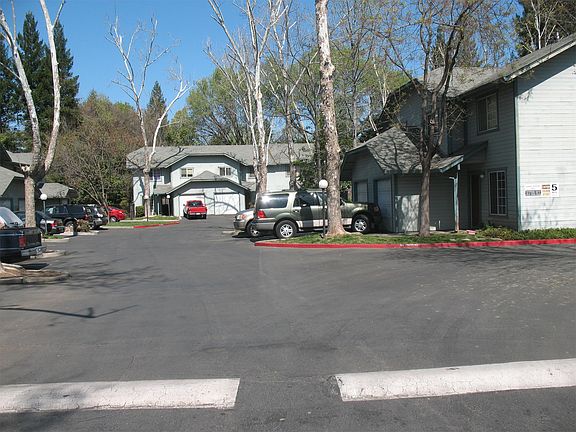 2nd image of 1880 Humboldt Rd