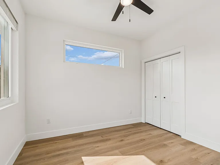 2844 30th Ave N #1 — Photo 8