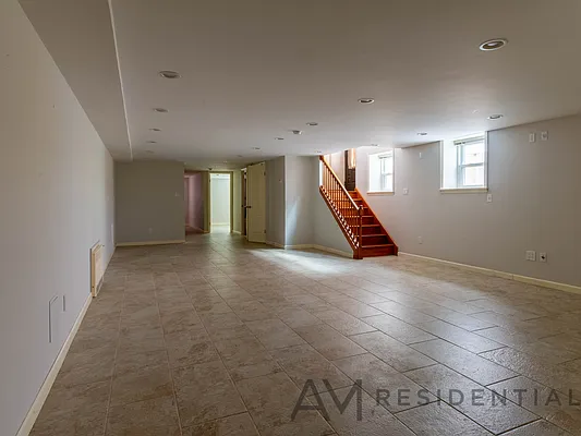 Rented by AM Residential | media 4