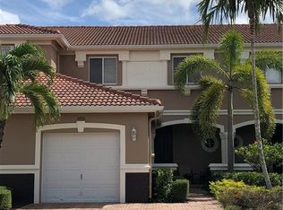 9756 Roundstone Cir, Fort Myers, FL 33967