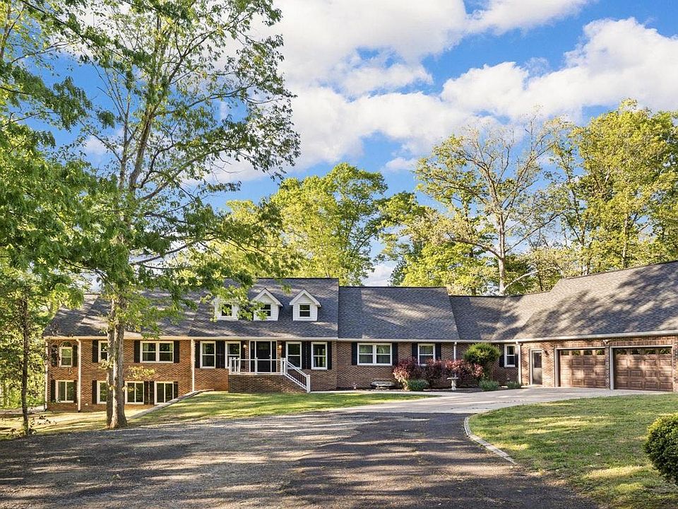 1st image of 6406 Carter Ln