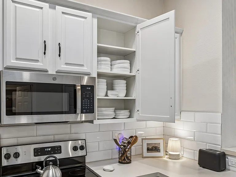 4605 Forest Park Rd — Photo 8