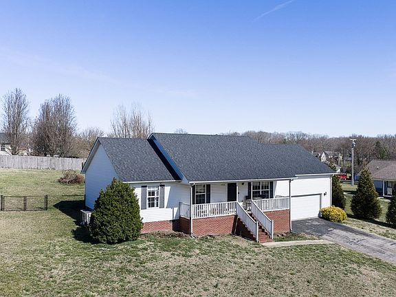 2nd image of 3914 Kings Ct