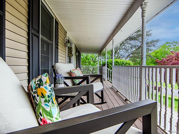 4th image of 29 John F Kennedy Drive