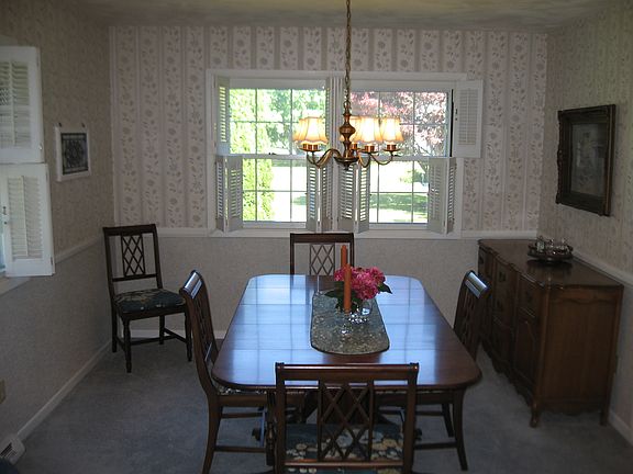 3rd image of 6102 Bendelow Dr