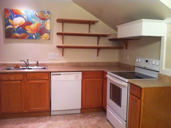 5th image of 2221 N Florida Ave #B