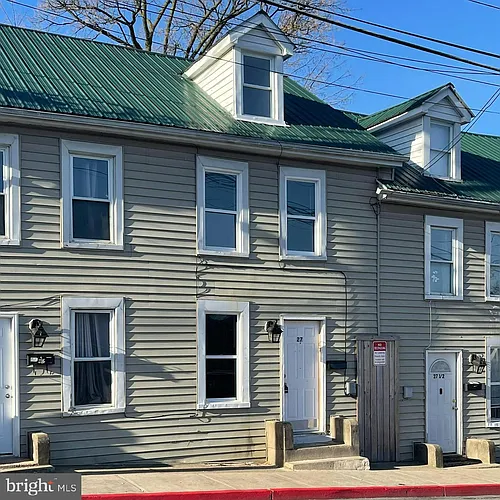 27 W Bethel St Photo 1