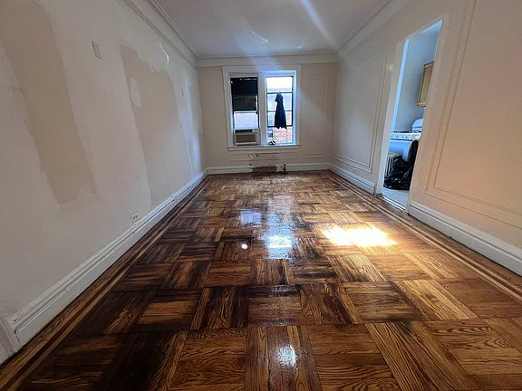 2nd image of 2285 Sedgwick Ave APT 302