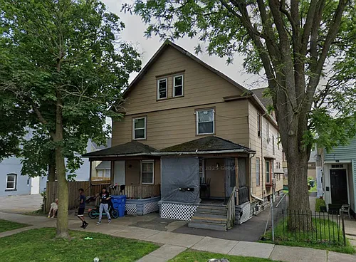 279-279.5 Adams St #C Photo 1
