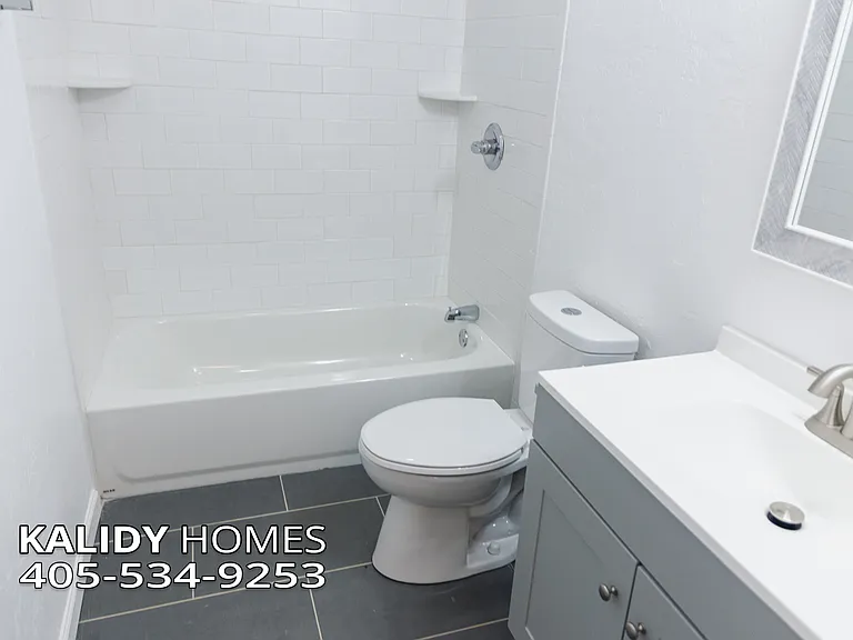 221 W Wayne St — Photo 8