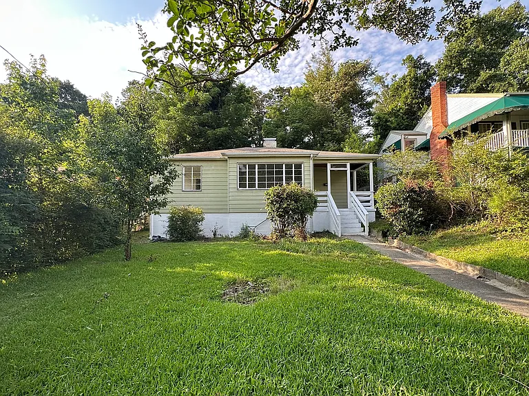 1632 8th Ct W — Photo 13