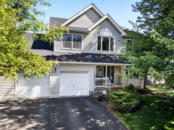 27 Yates Dr, Hillsborough Twp., NJ 08844