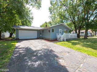 917 Eddy Ln, Eau Claire, WI 54703