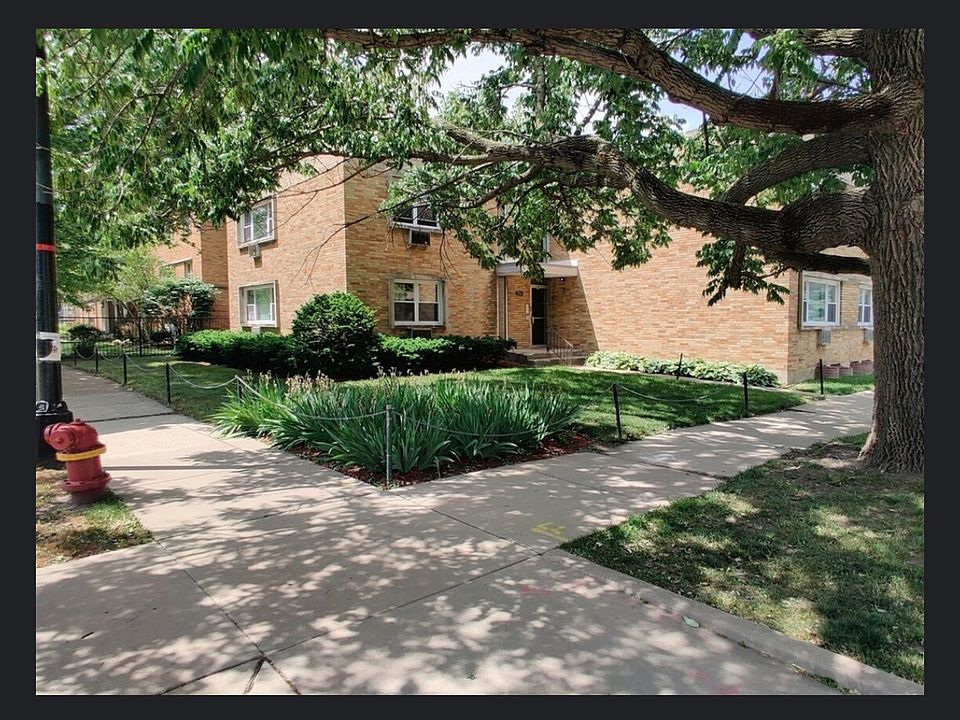 1st image of 2801 W Waveland Ave APT 1B