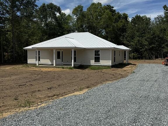 3rd image of 101 Bluegill Rd