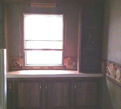 4th image of 128 Martindale Ct