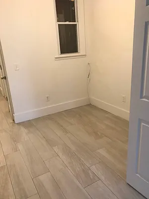 Rented by Johanna Gyuro, LREB | media 16