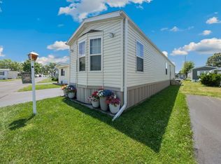 35 Castle Dr #35, Marblehead, OH 43440