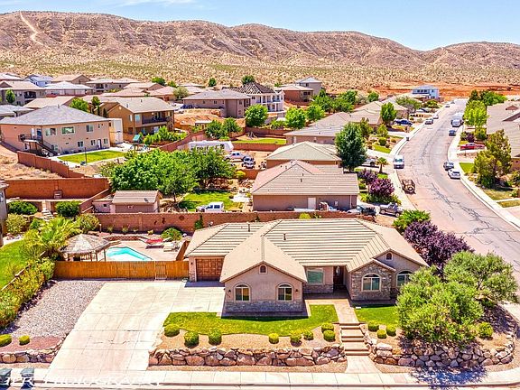 2nd image of 1530 E Scenic Sunrise Dr