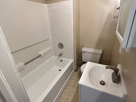 5th image of 3606 Baltimore Ave APT 7