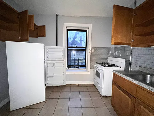 Rented by Premier One Realty LLC | media 3