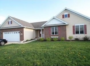 113 Prairie Dr, Walworth, WI 53184