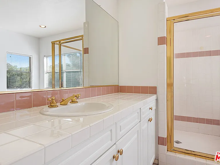 24310 Belford Ct — Photo 48