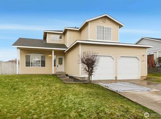 1204 W Home Avenue, Selah, WA 98942