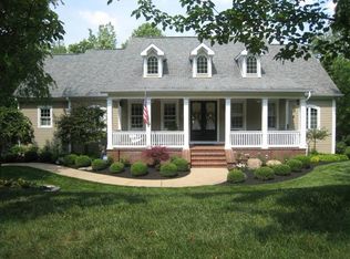 4302 Autumn Creek Dr, Springfield, OH 45504