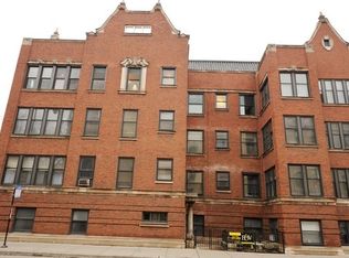 603 W Addison St APT 3, Chicago, IL 60613