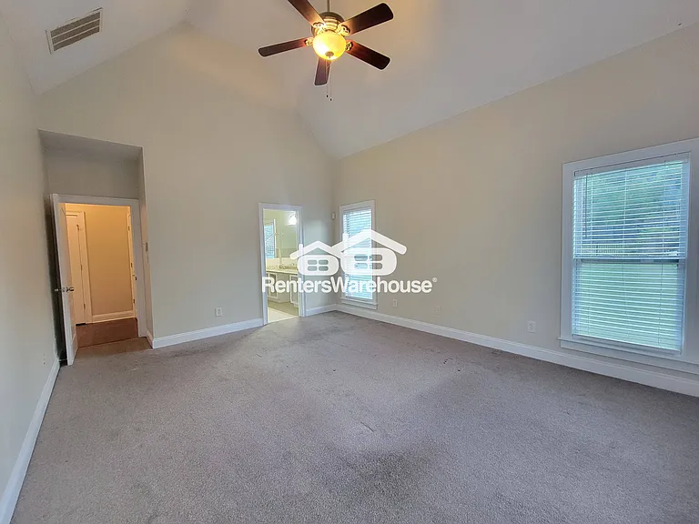 1025 Rowanshyre Cir — Photo 14