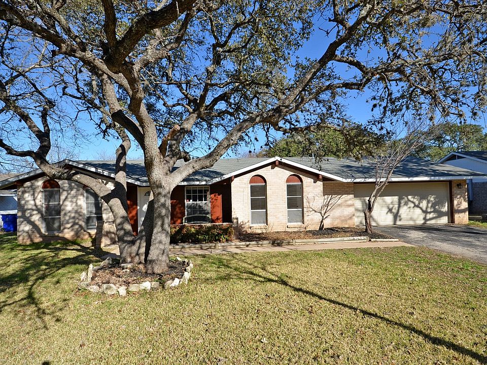 1st image of 2106 N Celia Dr