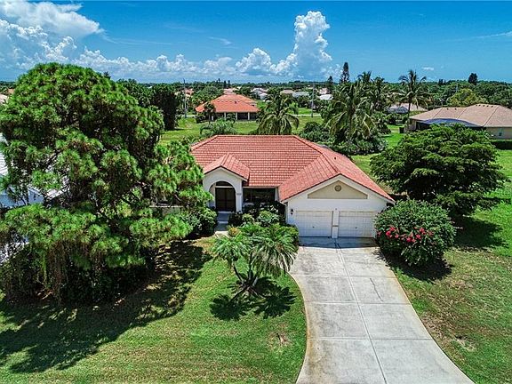 2nd image of 5 Leeward Dr