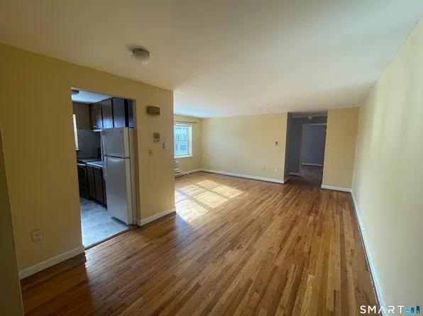 24 Merrill Street APT B3, Hartford, CT 06106