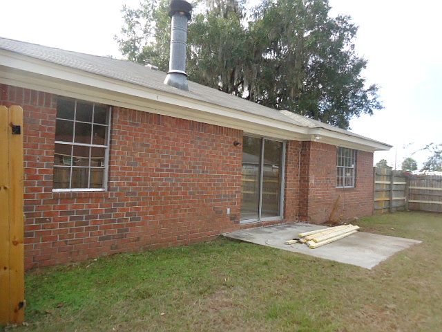 2nd image of 403 Riverview Dr
