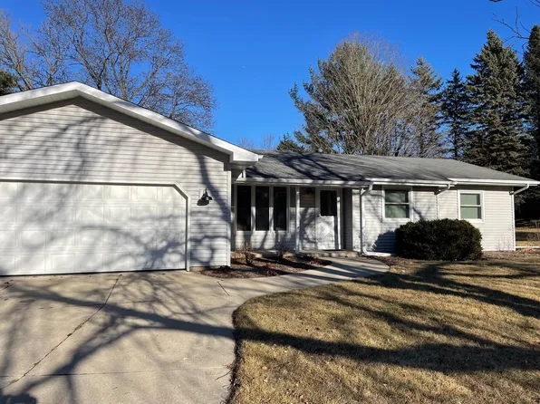 W309S8530 Greenview DRIVE, Mukwonago, WI 53149