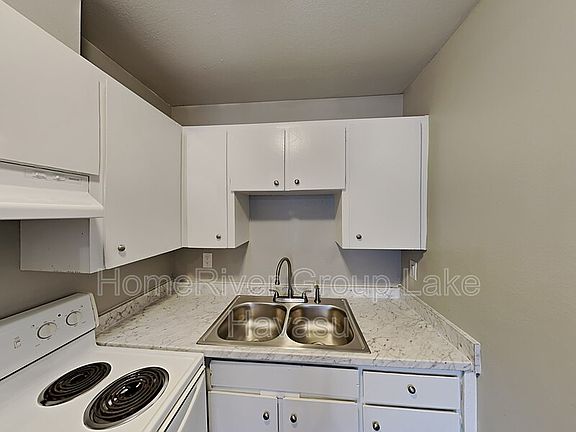 5th image of 2035 San Juan Dr APT 210