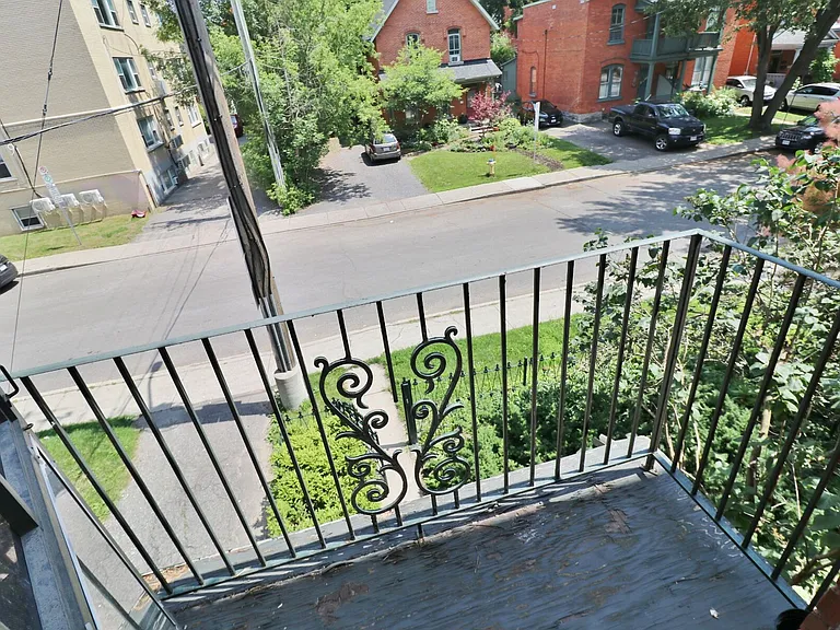 16 Sweetland Ave #3 — Photo 12