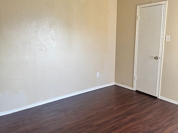 2nd image of 5617 Mansfield Rd #5617