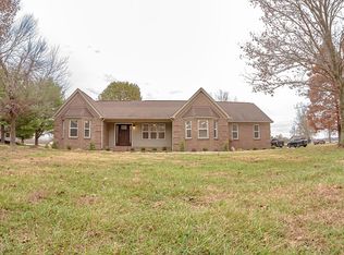5851 Wayne Bridge Rd, Owensboro, KY 42301