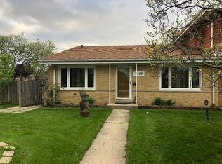 7147 Carol Ct, Niles, IL 60714