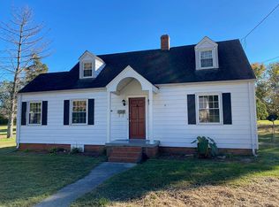 306 Grove Ave, Emporia, VA 23847