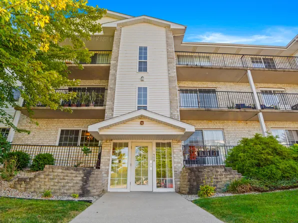 408 Sturdy Rd #1A, Valparaiso, IN 46383