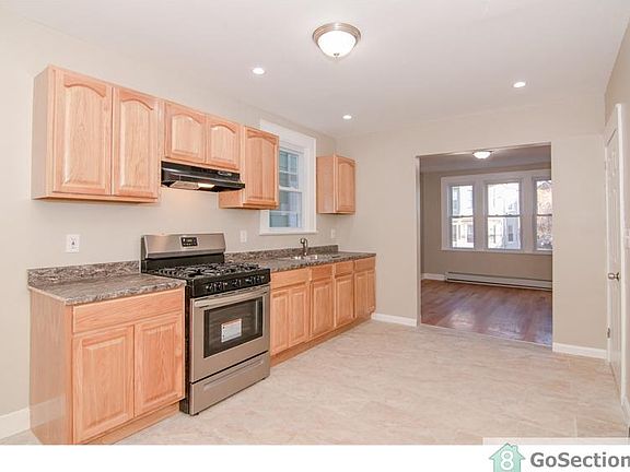 4th image of 43 Lincoln Pl Floor 2