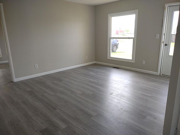 4th image of 6415 Venango Dr