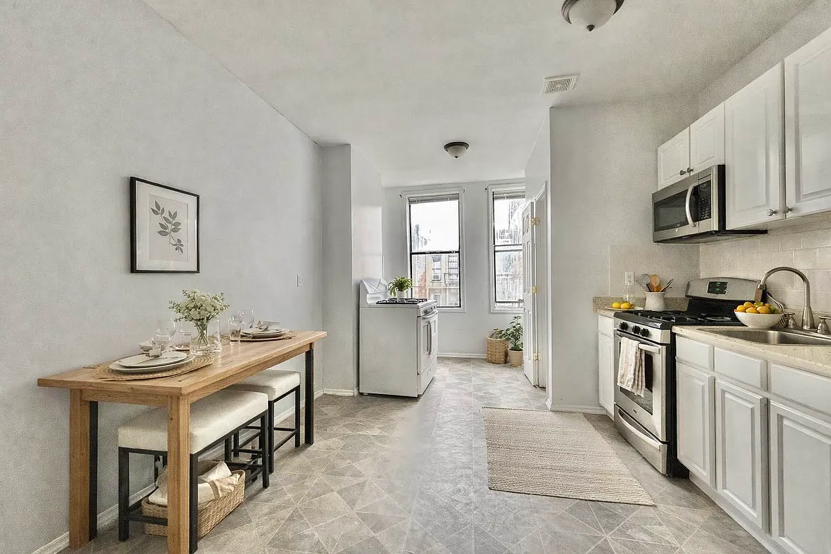 Building Photo - 390 Woodbine St #3L