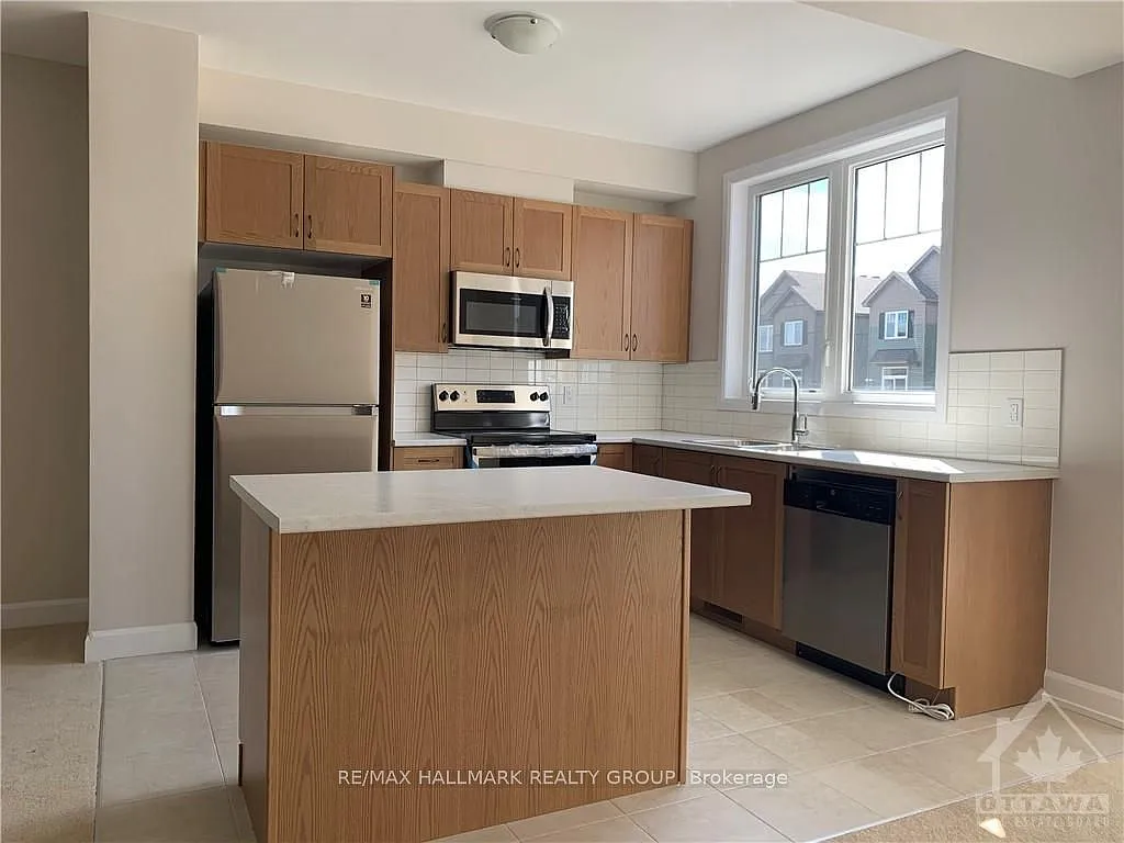 2 bed, $2,350 — Photo 4