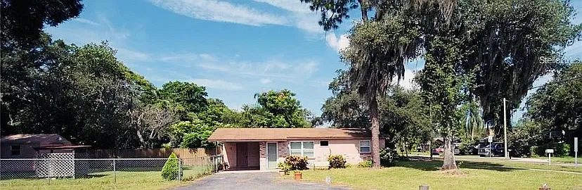 2 bed, 812 sqft, $1,695 — Photo 1